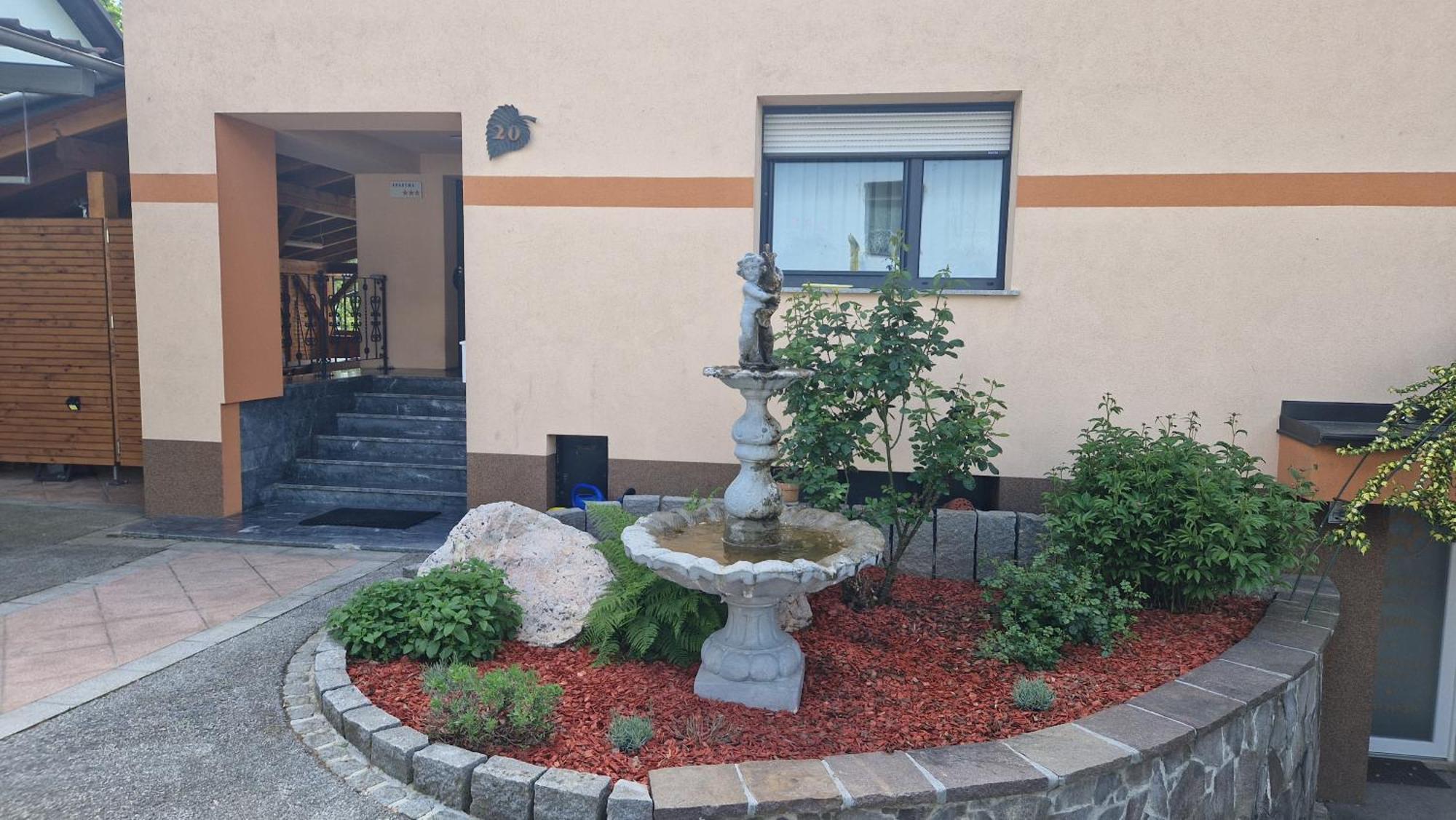 Hisa Bizjak Kranj Exterior foto
